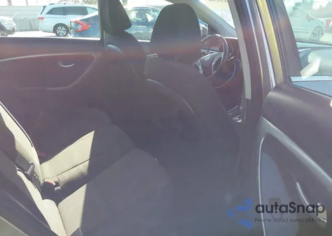 2013 Hyundai Elantra Gt z USA, uszkodzony, nr VIN KMHD35LE5DU052540